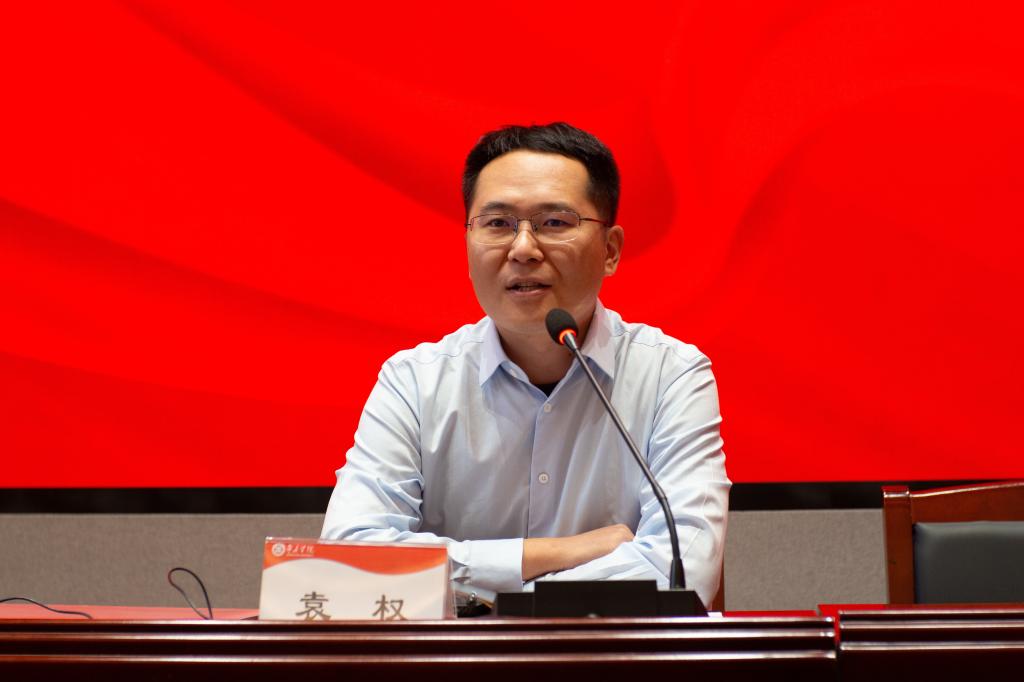 yl88858永利中国首期“班墨大讲堂”开班暨“劳模工匠进校园”专题报告会06.jpg