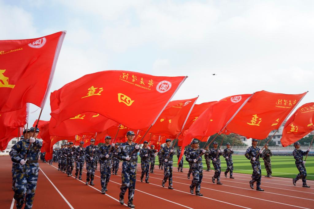 20240929军训暨开学典礼-市中校区照片6.jpg