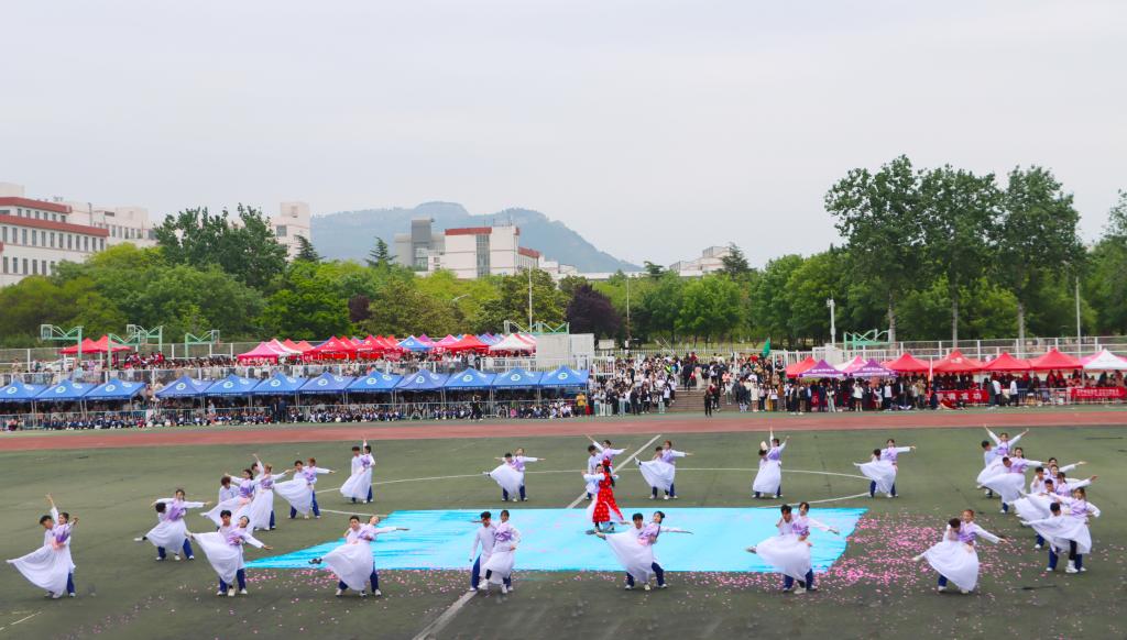 20240428运动会开幕式6.jpg